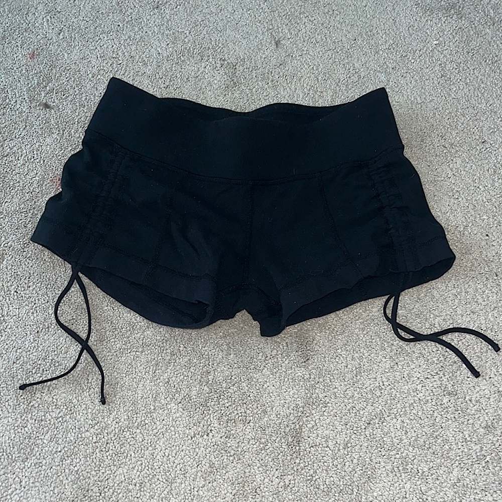 Lululemon Ruched Hot Yoga Shorts